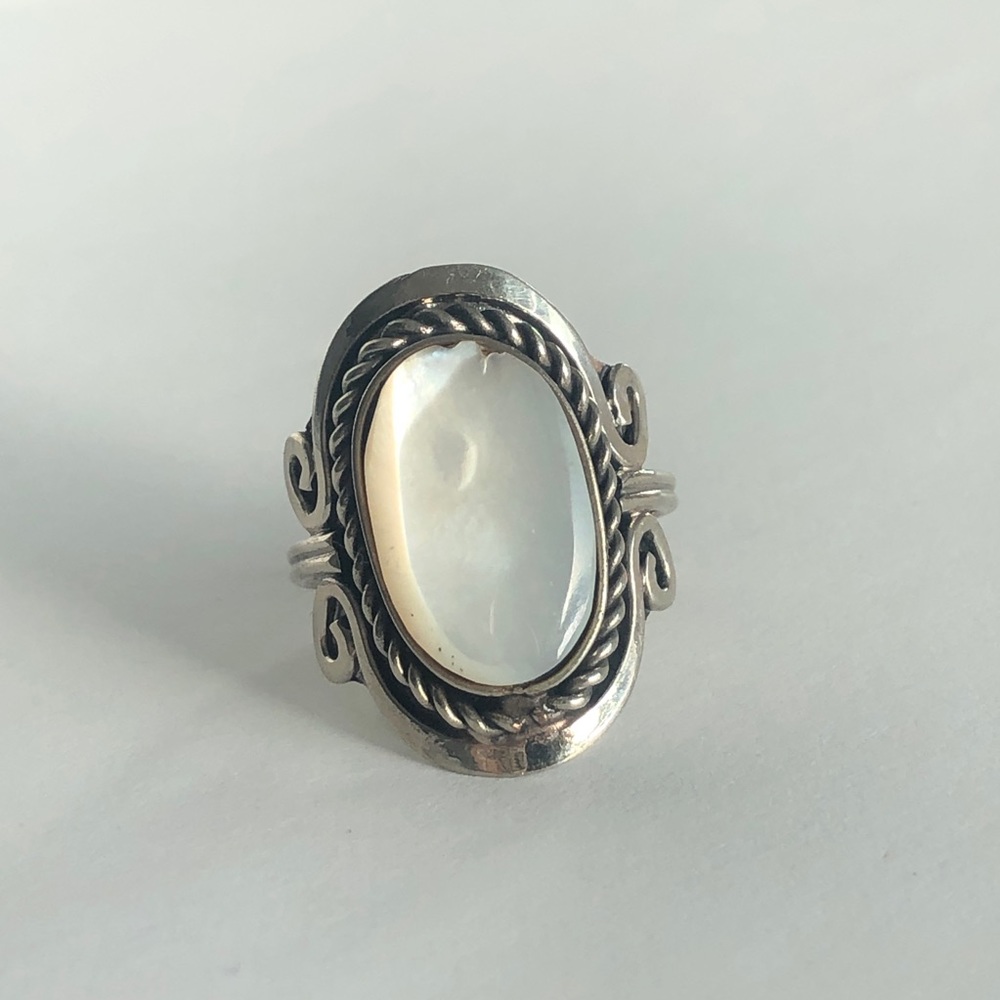 Mother of Pearl Adjustable Ring